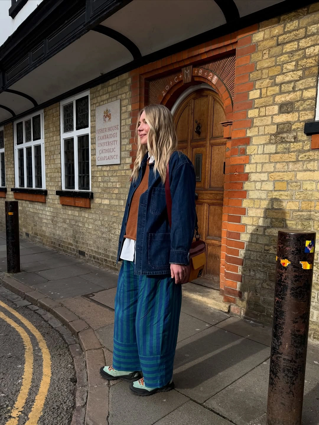 fall going out outfits 2026 Relaxed Denim Layers With Artistic European Charm
