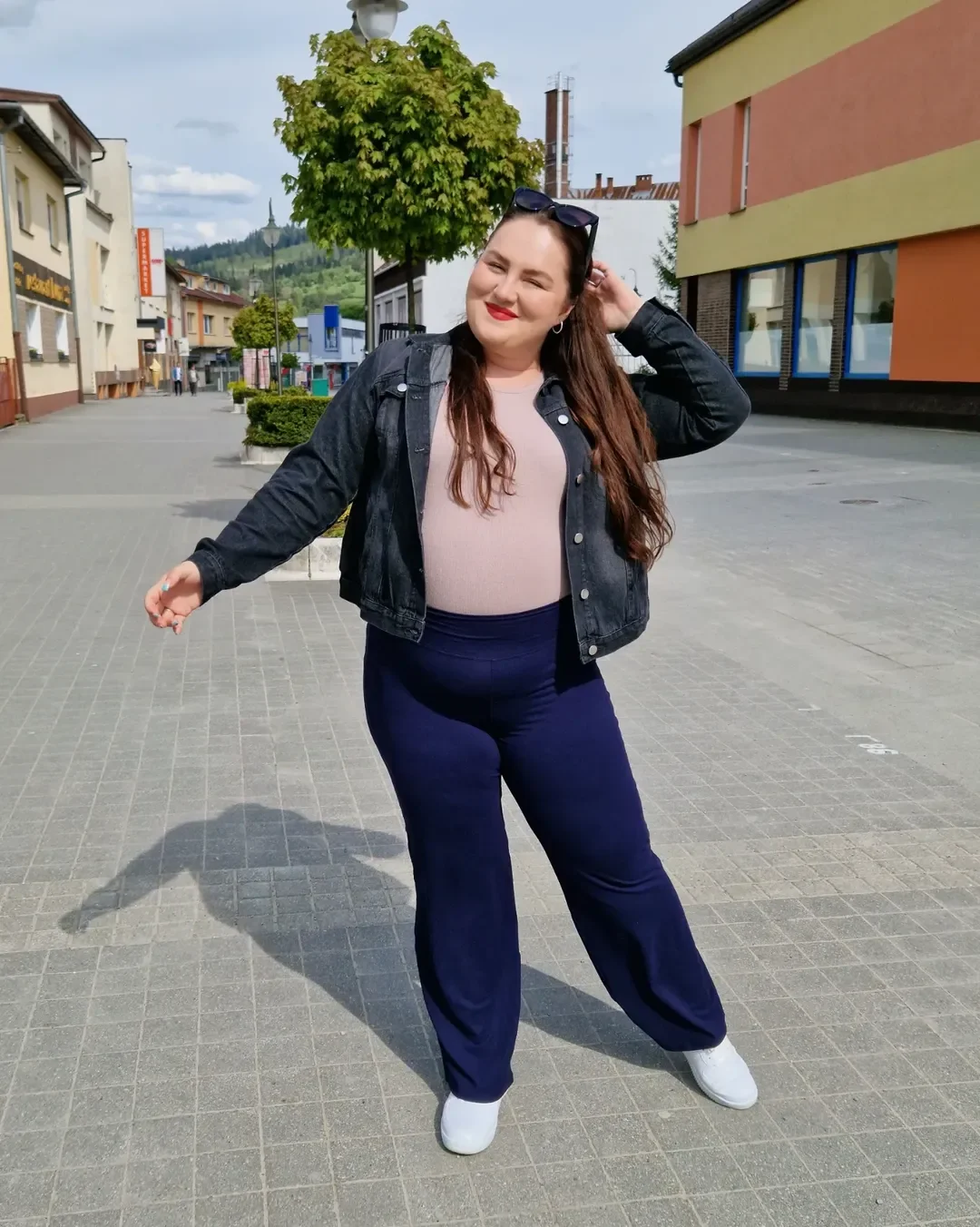 fall outfits for plus size women 2026 Dark Denim Jackets and Wide-Leg Trousers for Casual Confidence