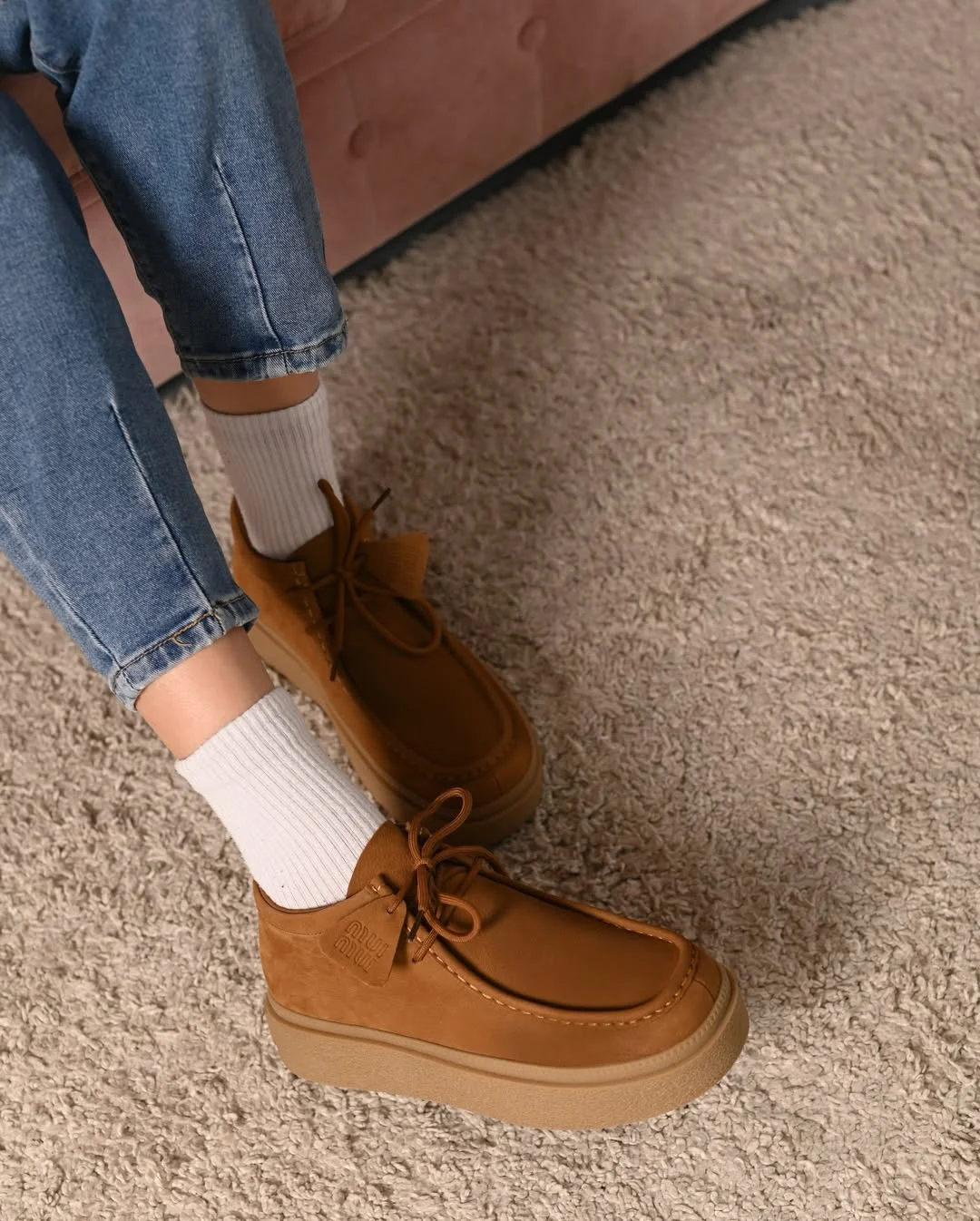 fall outfits with boots 2026 Warm Caramel Boots and Denim for Everyday Fall Comfort