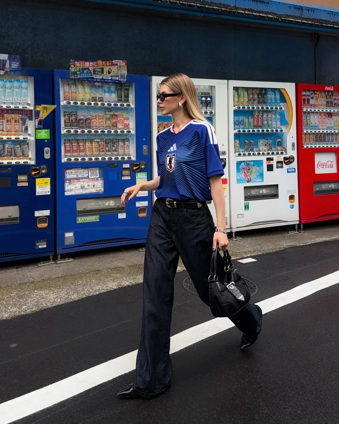 fall outfits with jeans 2026 Sporty Soccer Jersey and Dark-Wash Jeans for a Trend-Driven Street Style Look