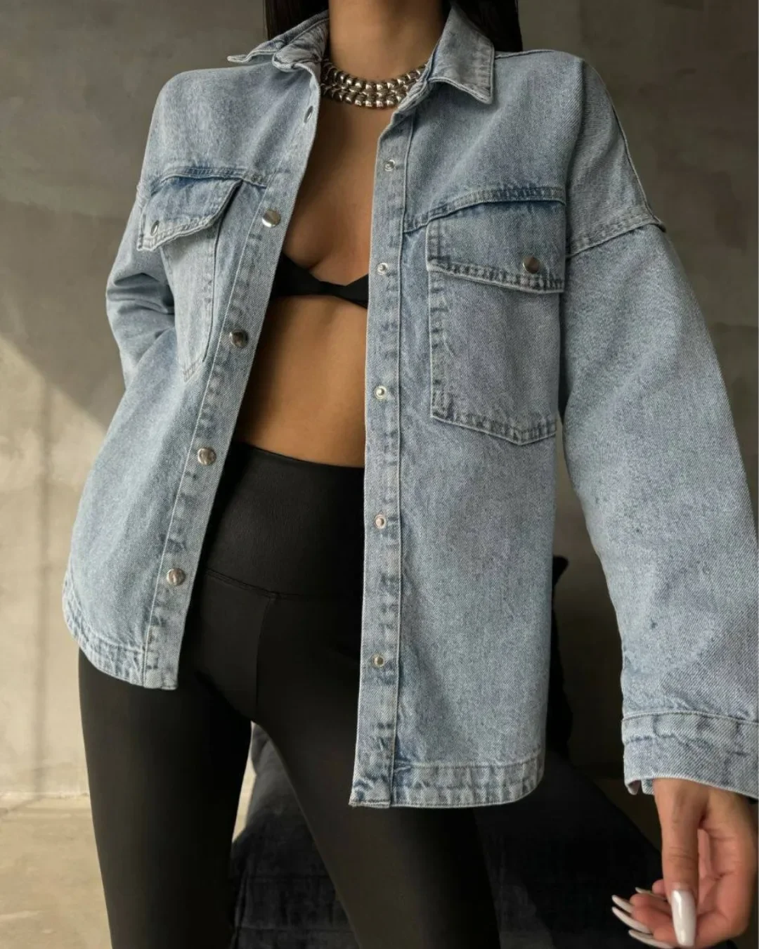fall outfits with jeans jacket 2026 Oversized Light Denim for Minimalist Fall Layers