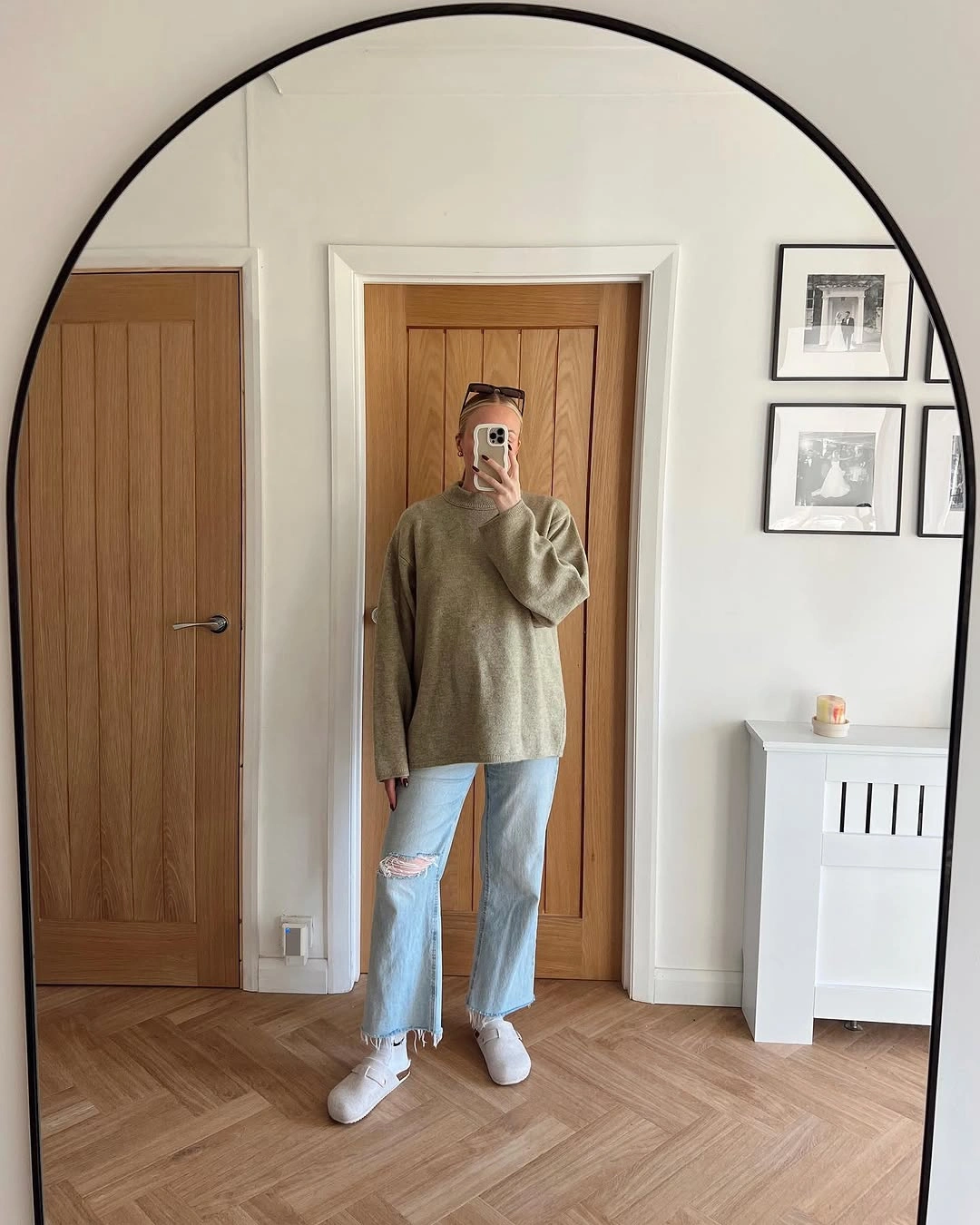 fall pregnancy outfits 2026 The Oversized Sweater And Jeans Combination I Always Come Back To