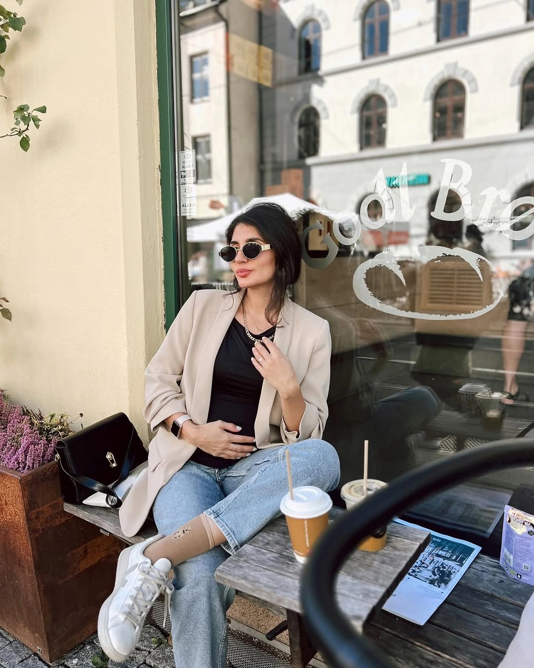 fall pregnancy outfits 2026 Coffee Date Layers That Balance Comfort And Tailored Style