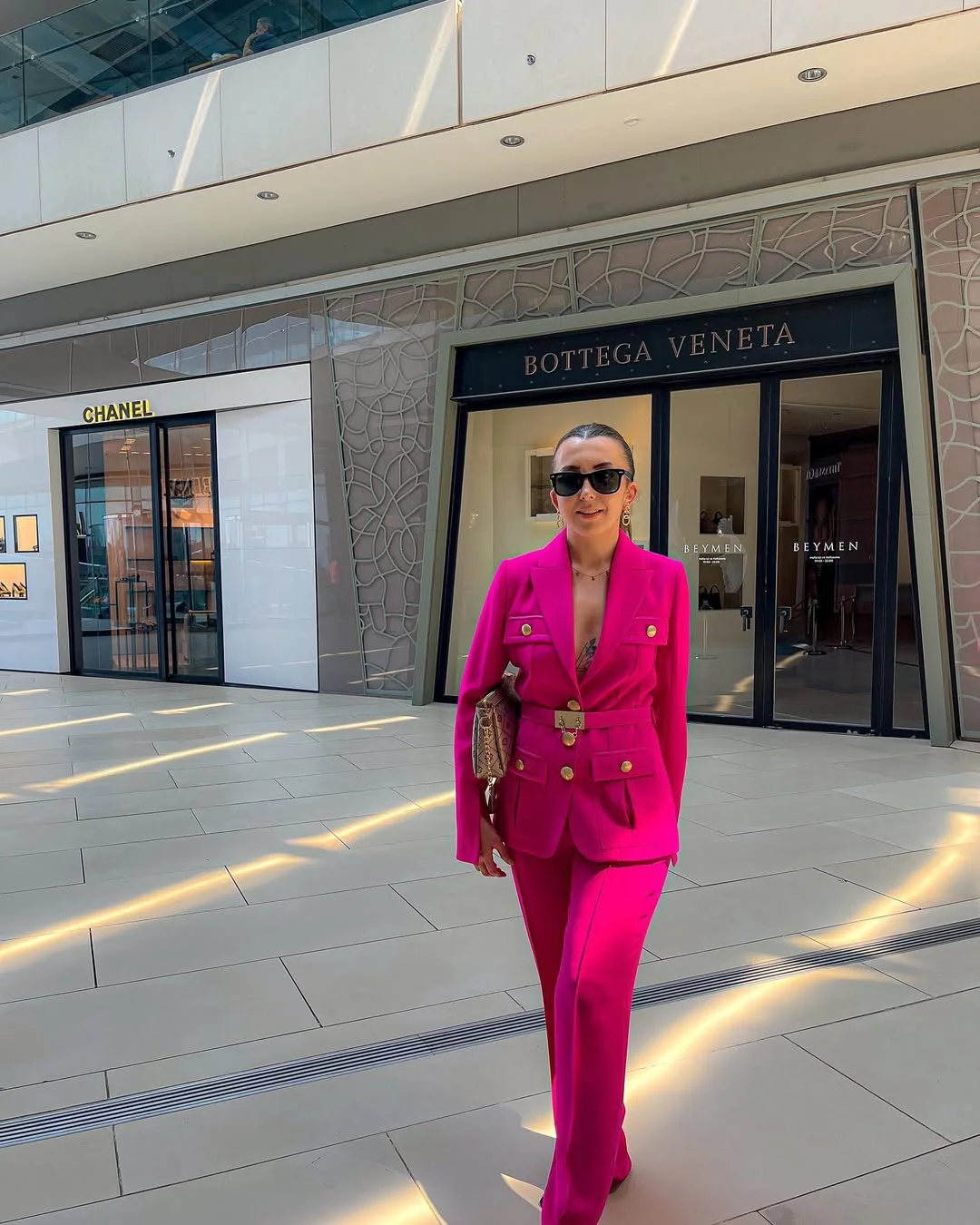 fall smart casual work outfit for women 2026 Bold Color Tailoring That Changes The Mood Of Fall Dressing