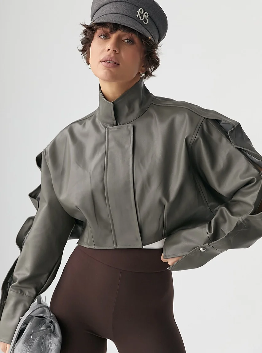 fall street fashion nyc 2026 Architectural Outerwear and Modern Minimalism