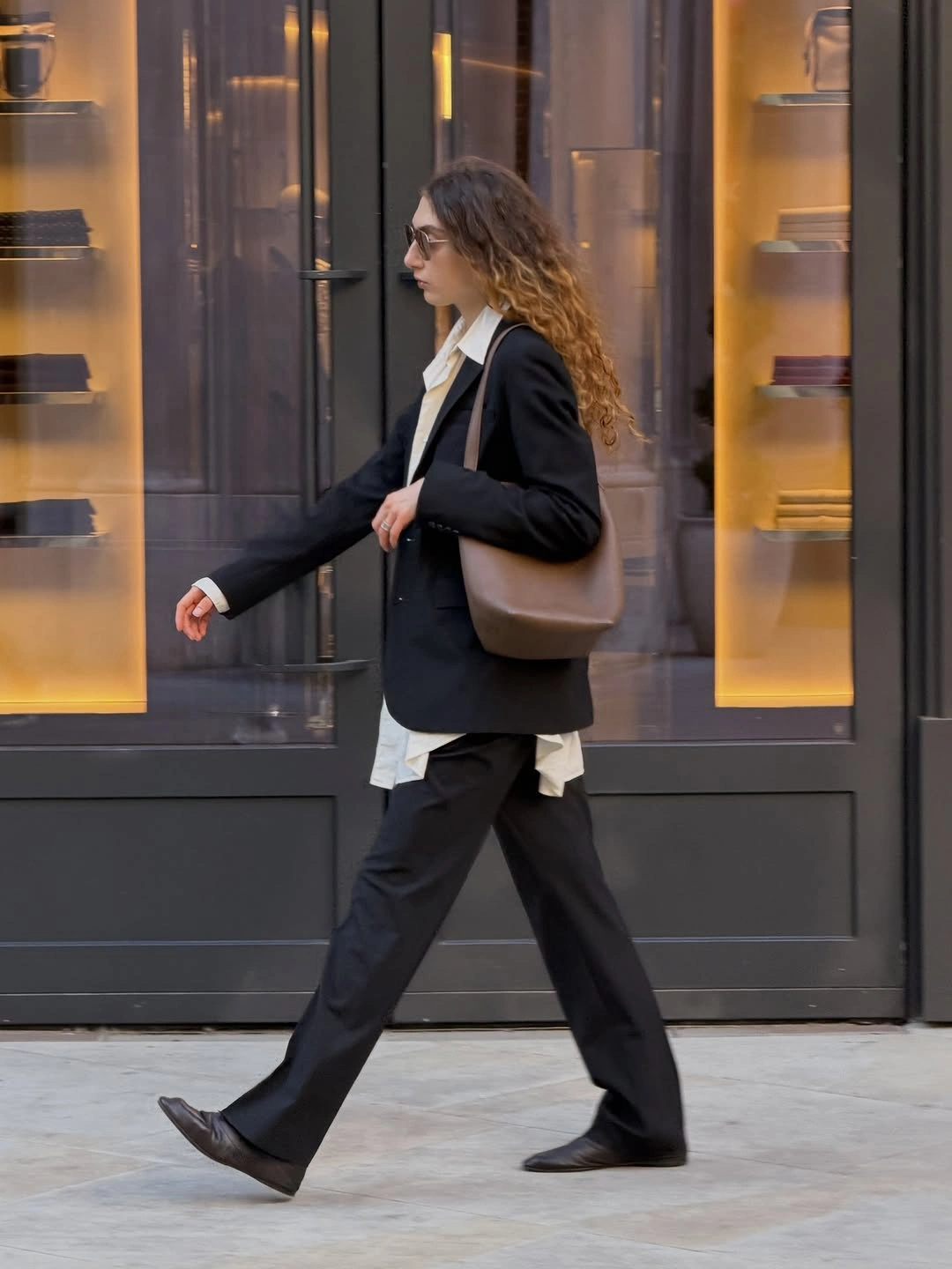 fall travel outfits 2026 Relaxed Tailoring That Blends Business and Leisure