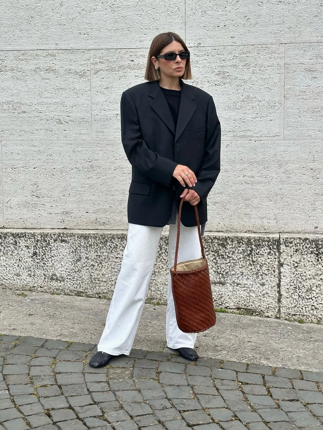 fall travel outfits 2026 Neutral Wide-Leg Trousers With Timeless Black Layers