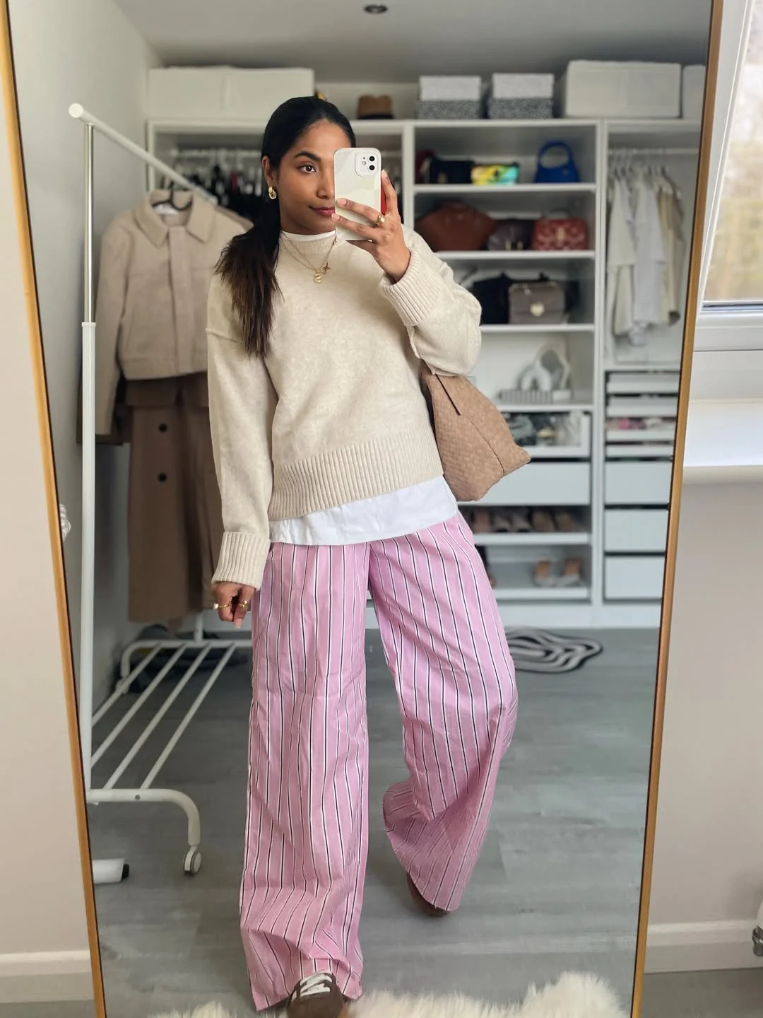 fall travel wardrobe for women 2026 Soft Neutrals With A Playful Twist For Casual Travel Days