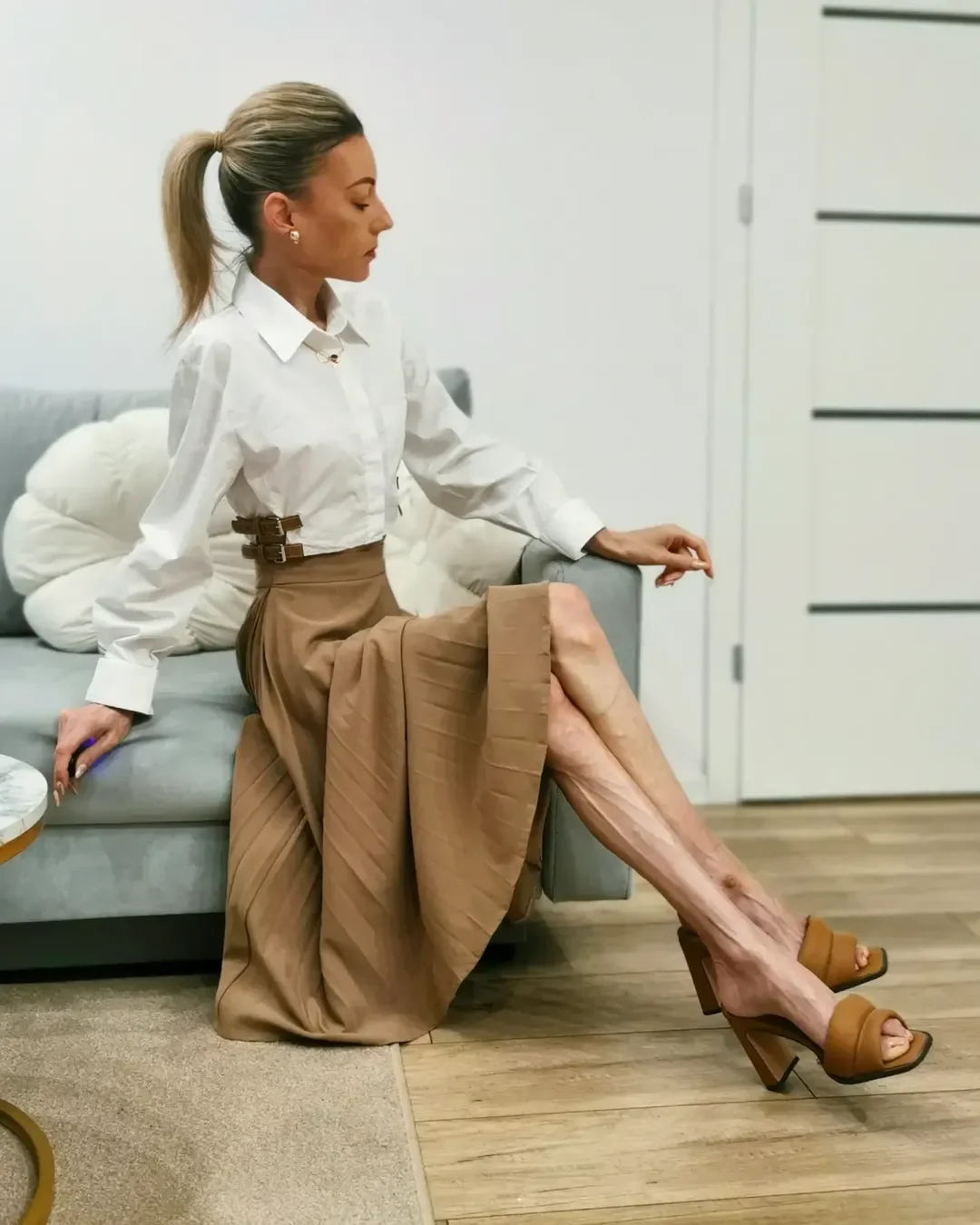 fall work outfits 2026 Elegant Midi Skirts With Structured White Shirts