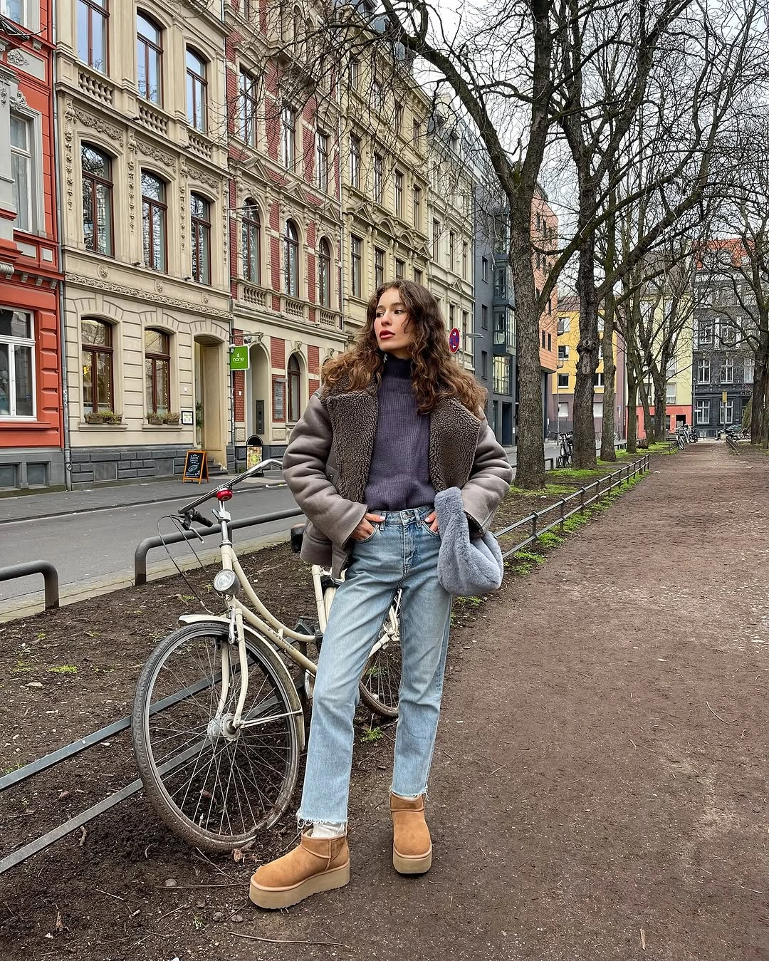 modest fall outfits 2026 Cozy Shearling Layers with Relaxed Denim for Everyday Comfort