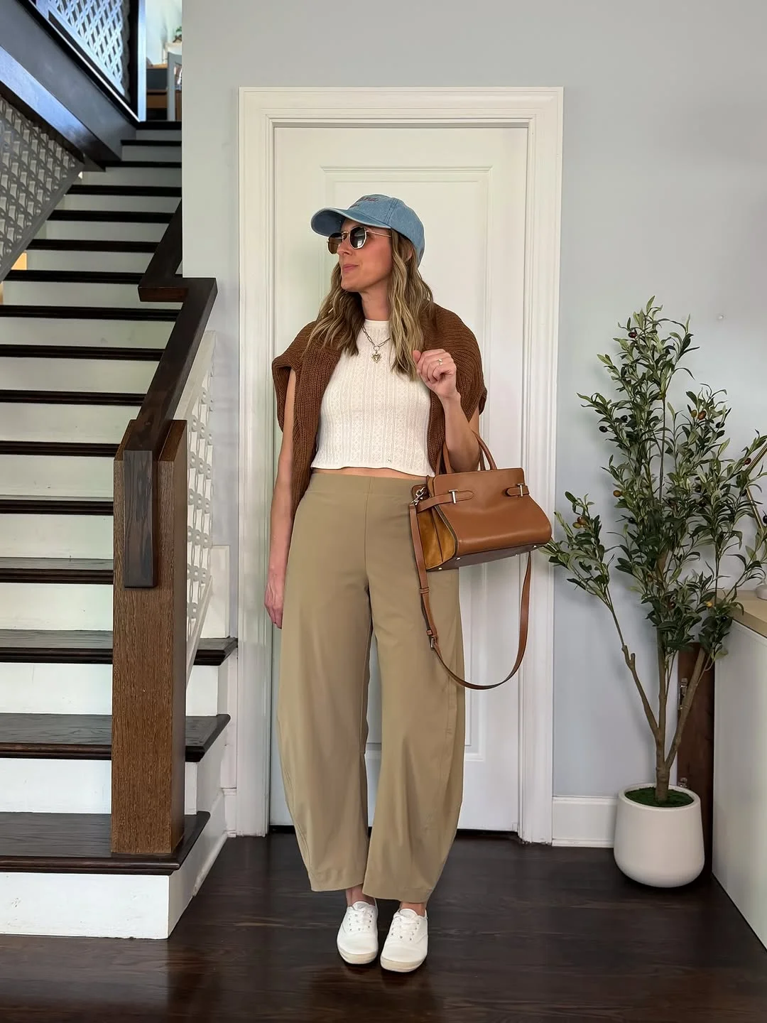 simple fall outfits 2026 Soft Neutral Layers That Feel Effortlessly Expensive