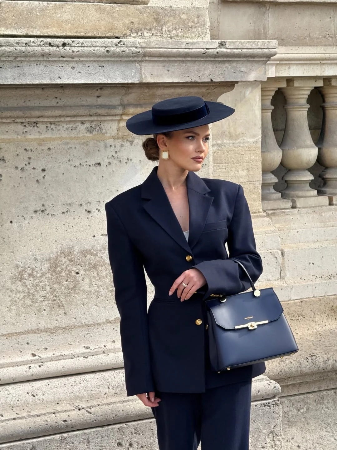 summer to fall outfits 2026 Navy Tailoring Is Defining Quiet Luxury for Fall 2026