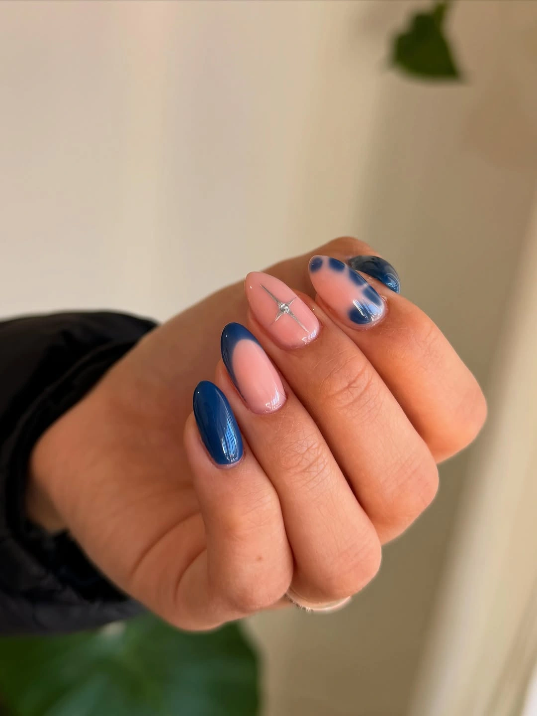 august nails color 2026 Blue Gradient Nails Inspired by Ocean Evenings
