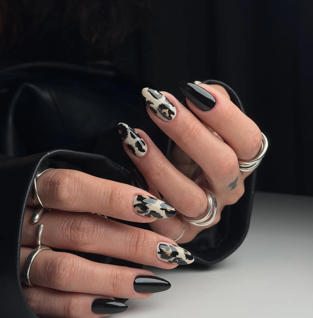 august nails color 2026 Modern Monochrome Nails That Feel Effortlessly Cool