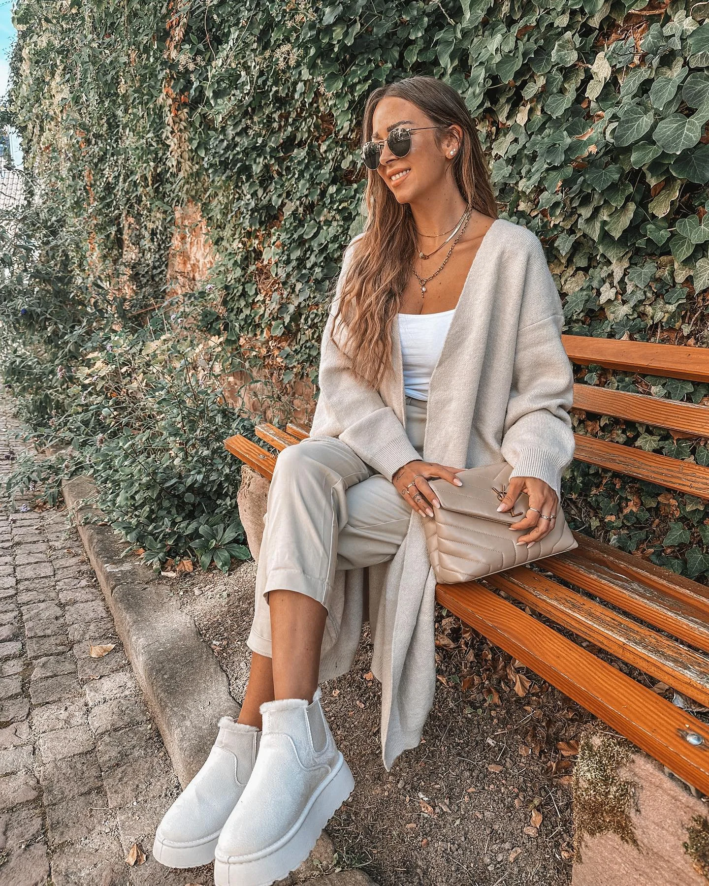 august outfits 2026 Soft Neutral Layers Prove Cozy Style Starts Before Fall
