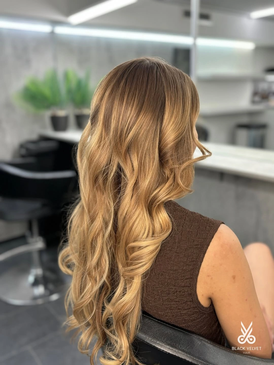 babylights hair ideas Golden Vanilla Babylights with Cascading Hollywood Waves