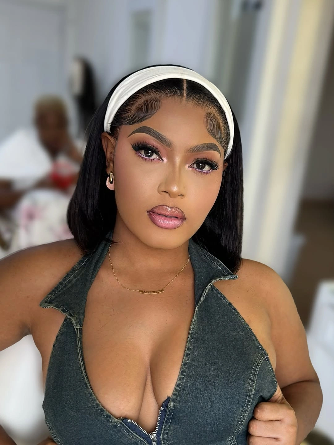 bob hairstyles for black women Straight Bob With White Headband Detail