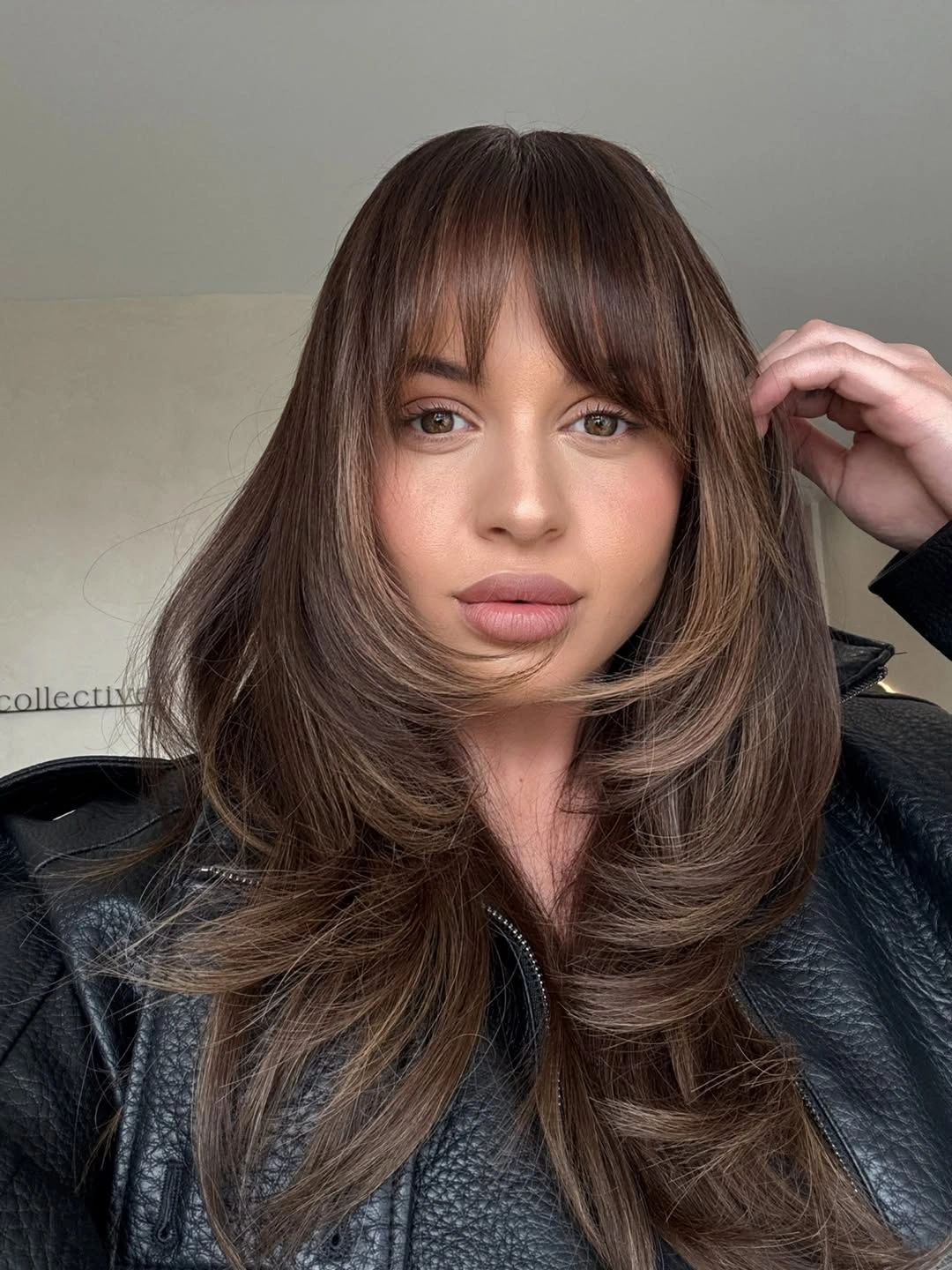 choppy medium layered hair Face-Framing Layers With Soft Curtain Movement