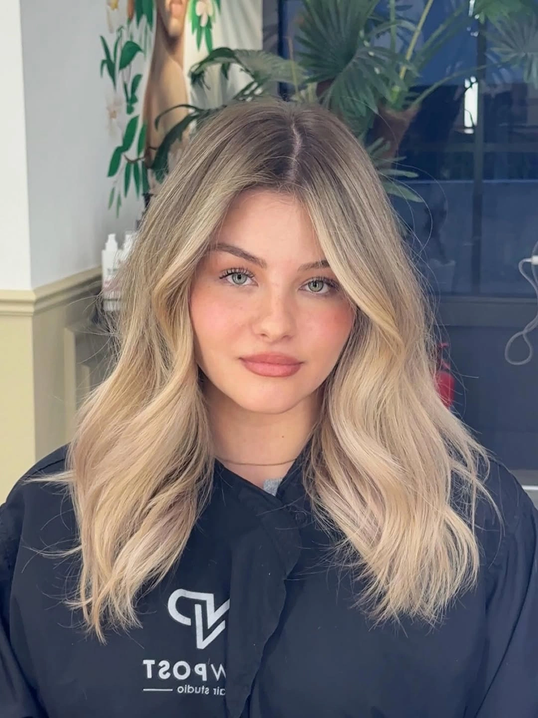 fall blonde hair colour 2026 Soft Vanilla Blonde with Lived-In Shadow Roots