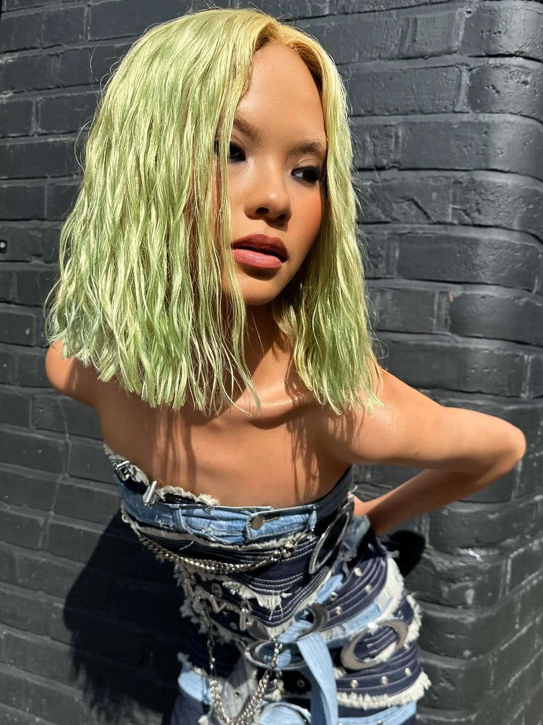 fall bob haircut ideas 2026 Soft Pistachio Waves That Turn a Classic Bob Into a Statement
