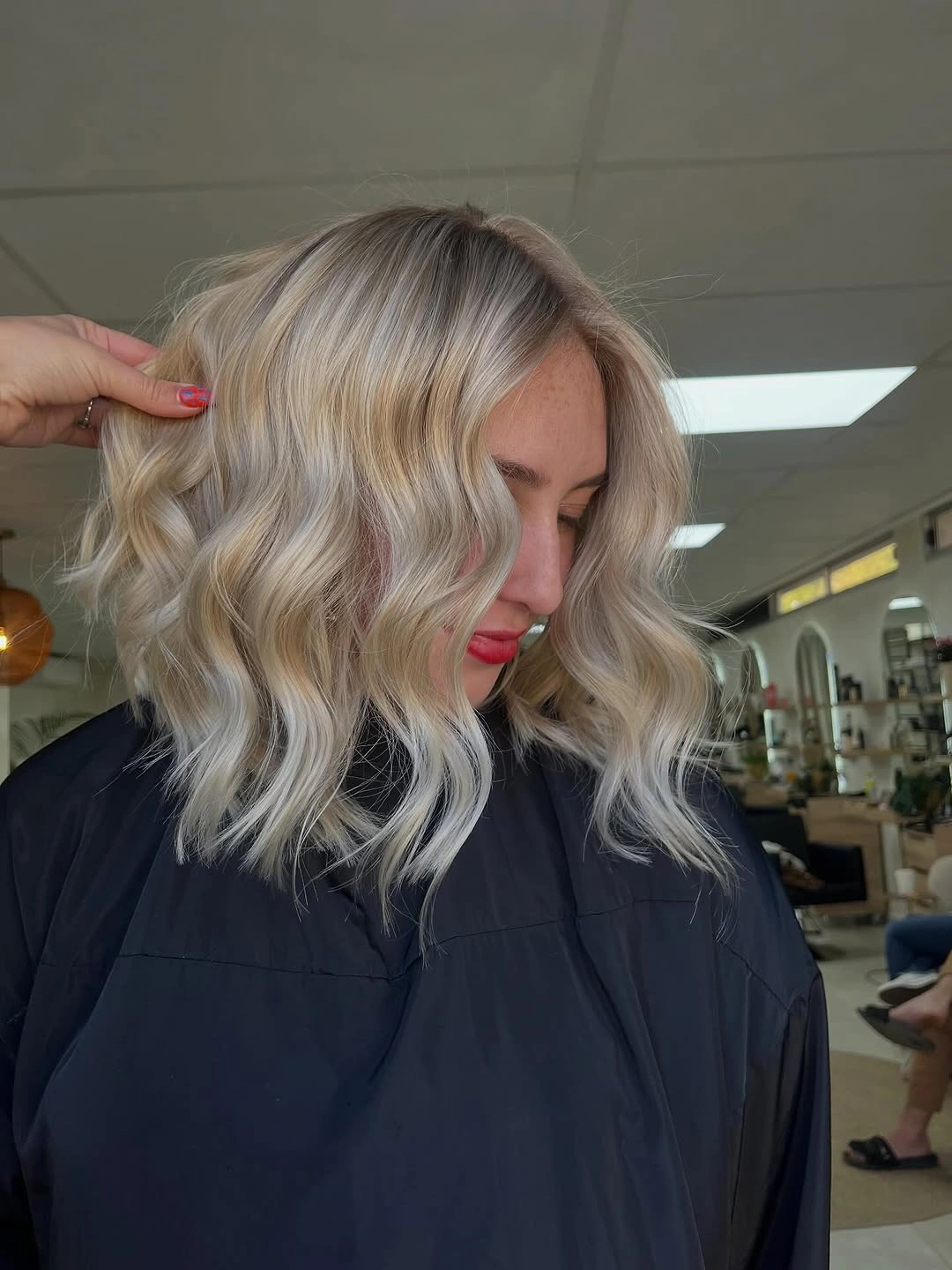 fall bob haircut ideas 2026 Soft Champagne Waves That Add Effortless Autumn Volume