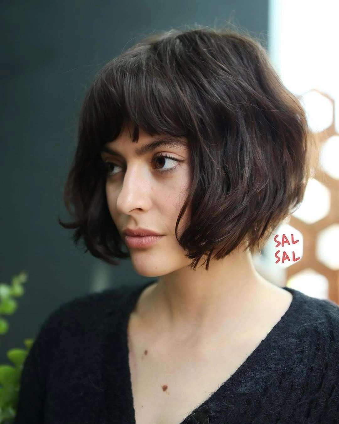 fall French Bob 2026 Textured Dark French Bob Inspired By Vintage Paris