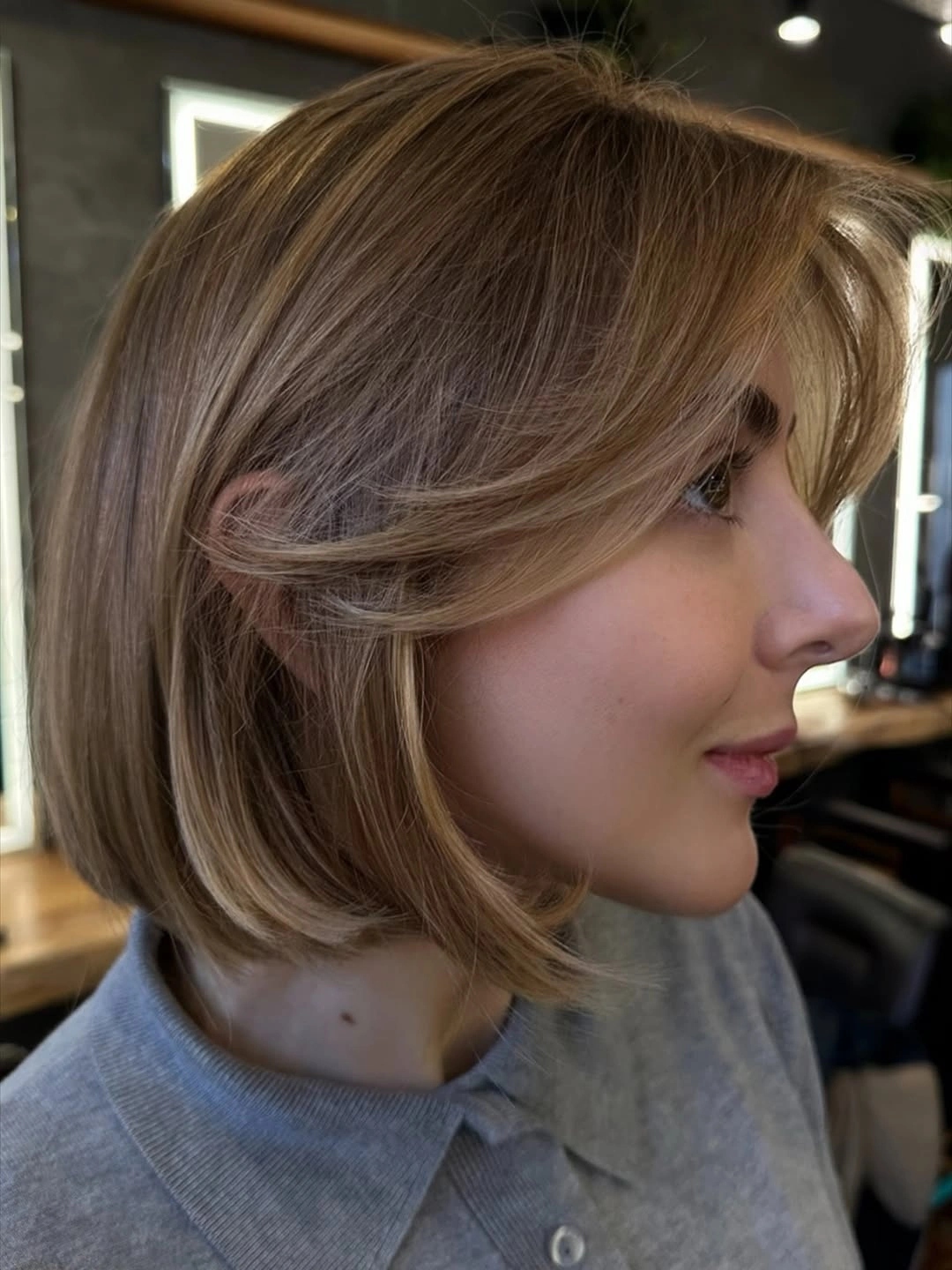 fall French Bob 2026 Layered Honey Blonde Bob With Elegant Curtain Flow