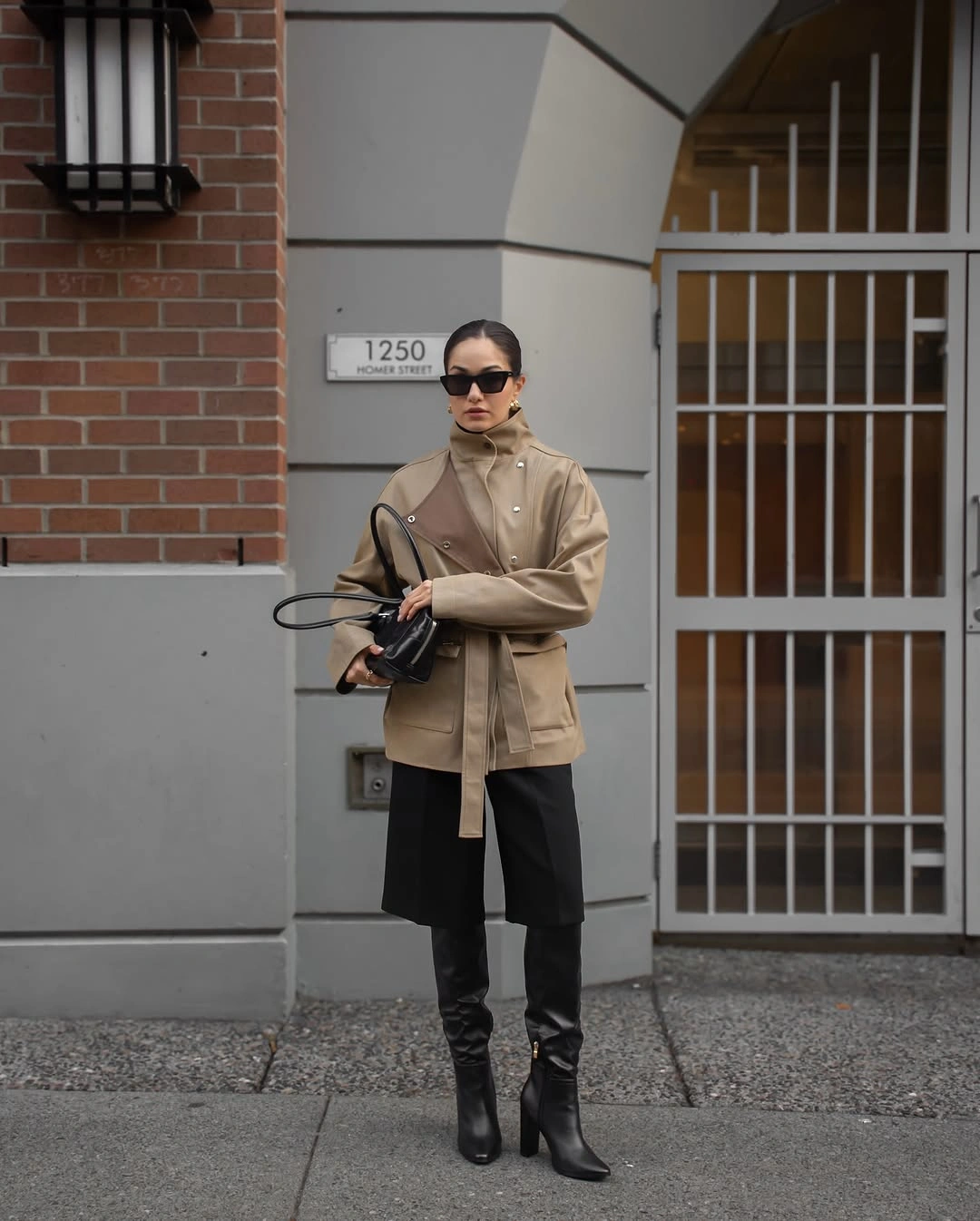 fall outfits with peacoat Statement Peacoat Styling With Black Fall Details