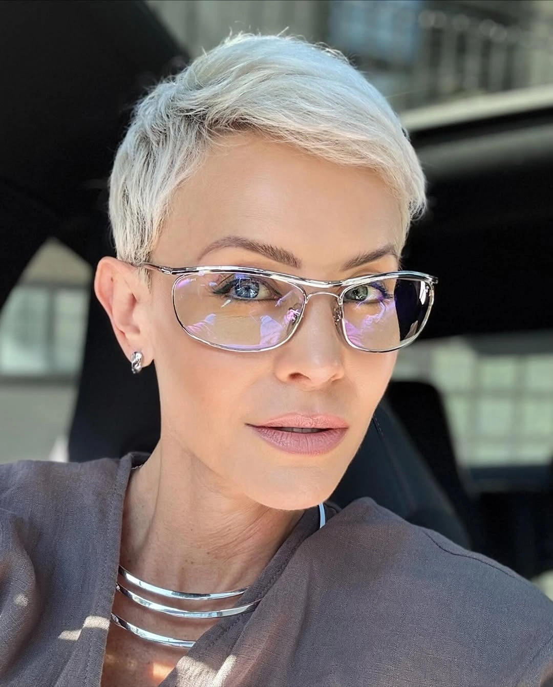 fall pixie haircut ideas 2026 Platinum Pixie That Brightens Autumn Days