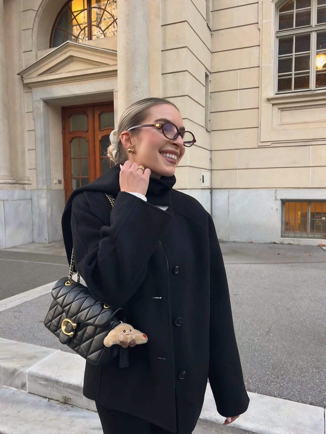 fall professional outfits women 2026 Minimal Black Tailoring That Never Goes Out of Style