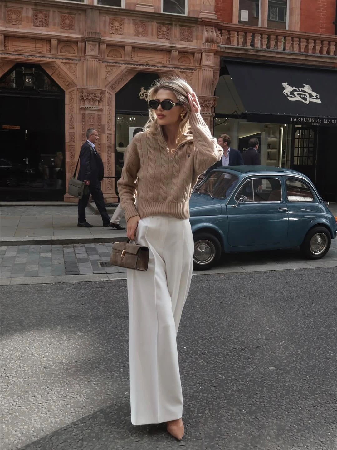 fall professional outfits women 2026 Soft Neutral Knitwear for an Elegant Business Casual Wardrobe