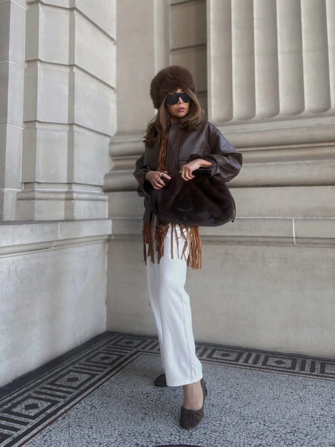 fall professional outfits women 2026 Soft Neutral Contrast with Rich Autumn Accessories