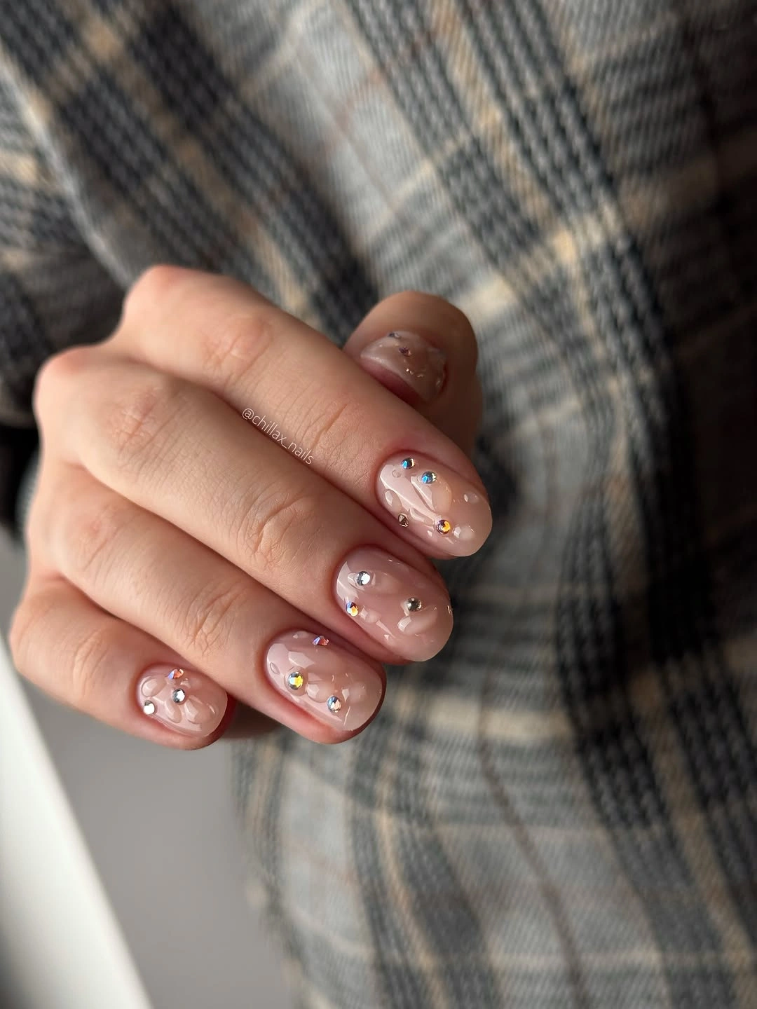 Fall short nails 2026 Nude Short Nails With Gold Specks and Blue Doodles