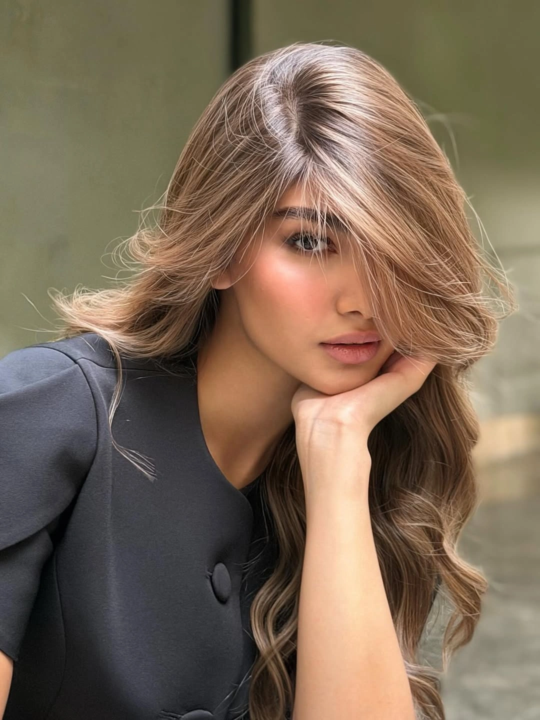 Hair Lowlights: Color Ideas and Inspiration Face-Framing Mocha Layers with Soft Neutral Dimension