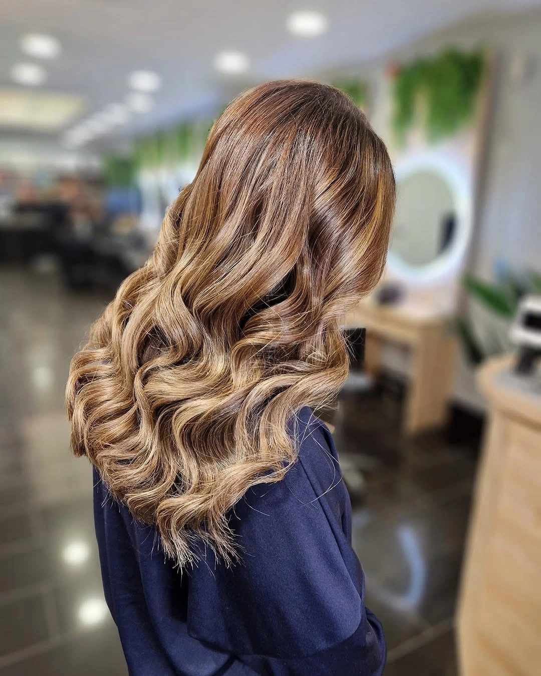 heatless curls hairstyle Golden Caramel Waves With Luxurious Volume