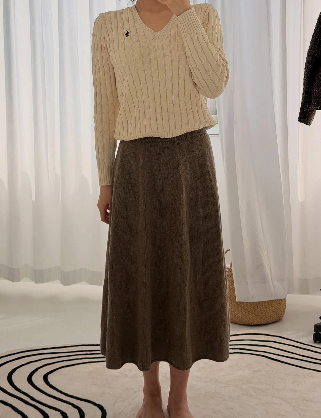knit skirt outfits fall 2026 Soft Cream Sweater With A Long Brown Knit Skirt