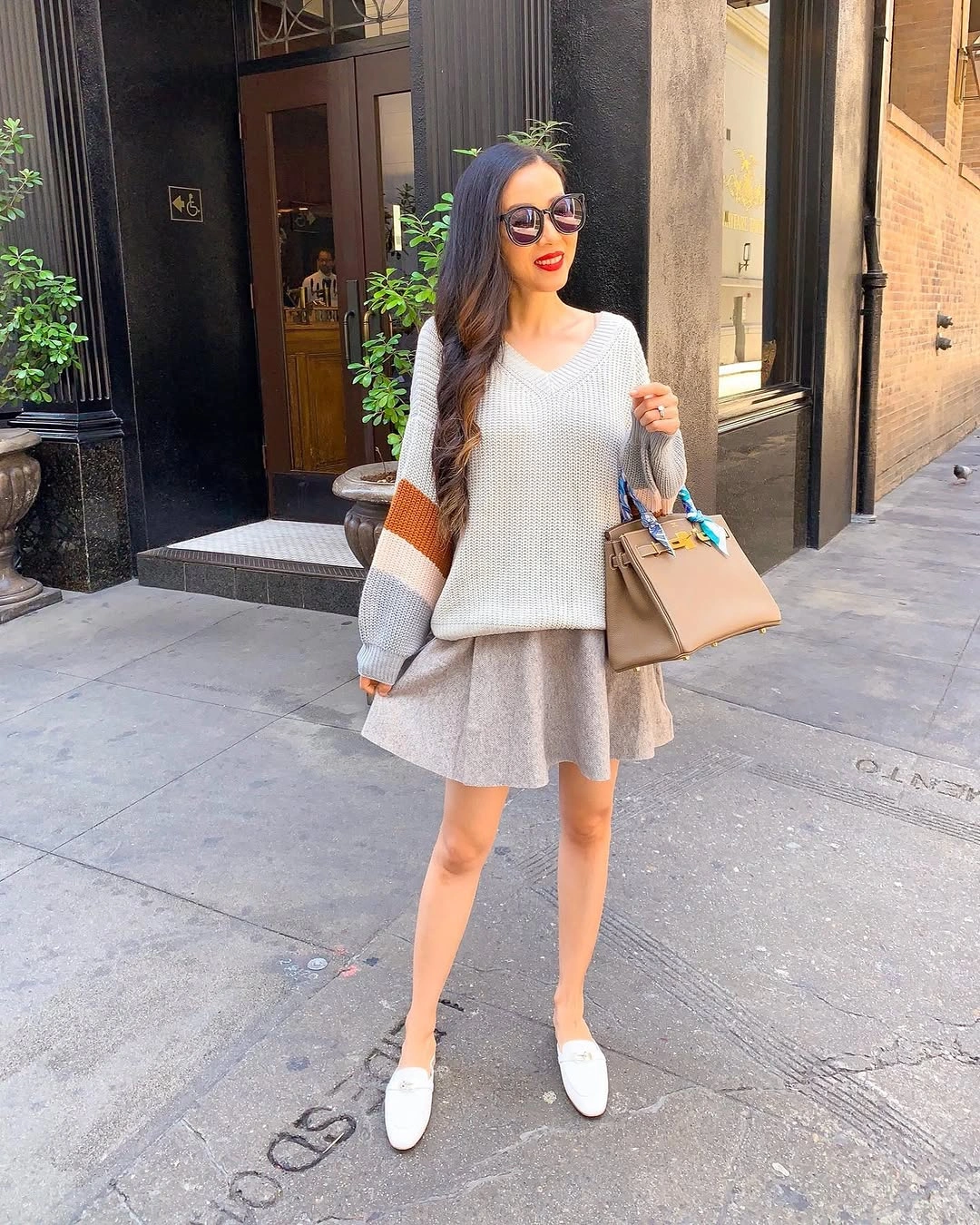 knit skirt outfits fall 2026 Grey Short Knit Skirt With An Oversized Sweater