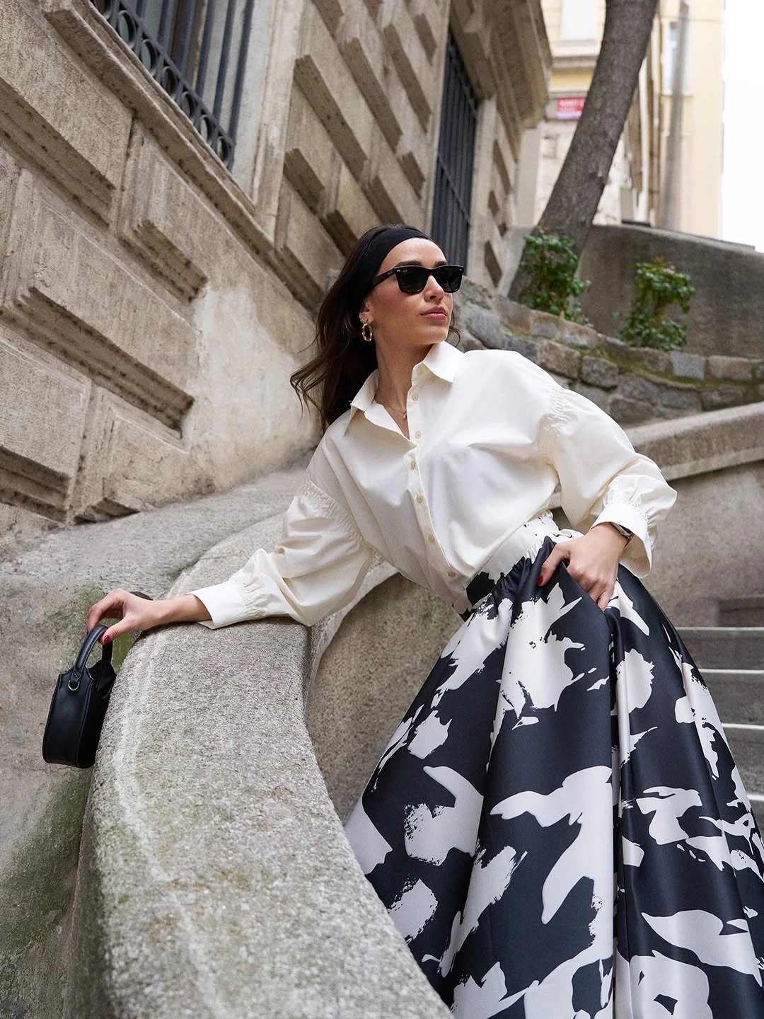 midi skirt fall outfit 2026 Elegant White Shirt And Patterned Satin Midi Skirt Combination