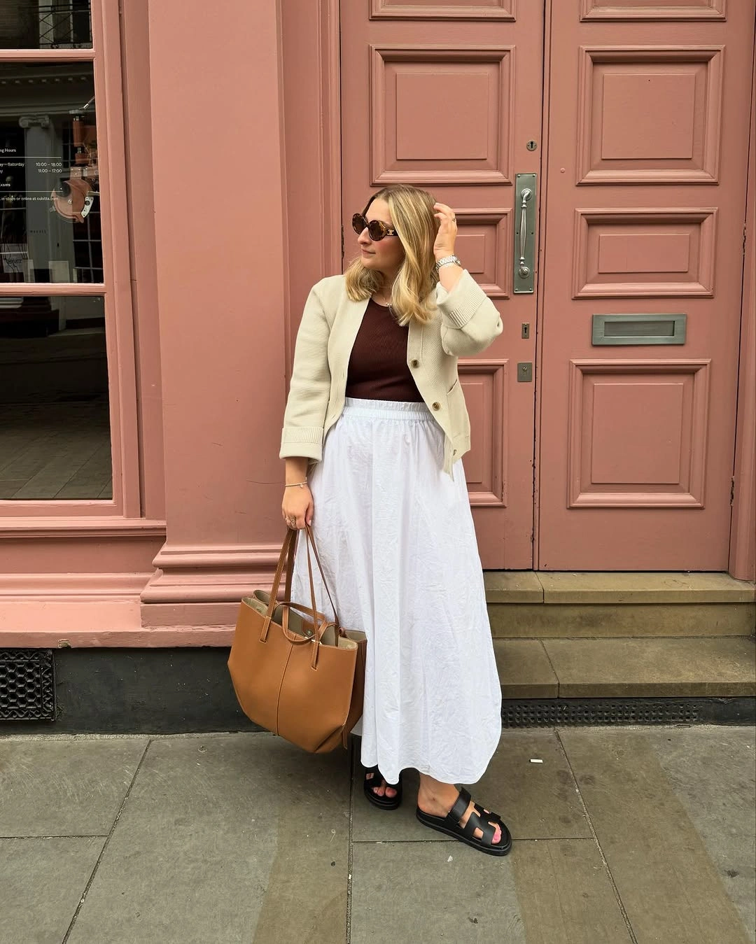midi skirt fall outfit 2026 Relaxed White Midi Skirt With Soft Fall Neutrals