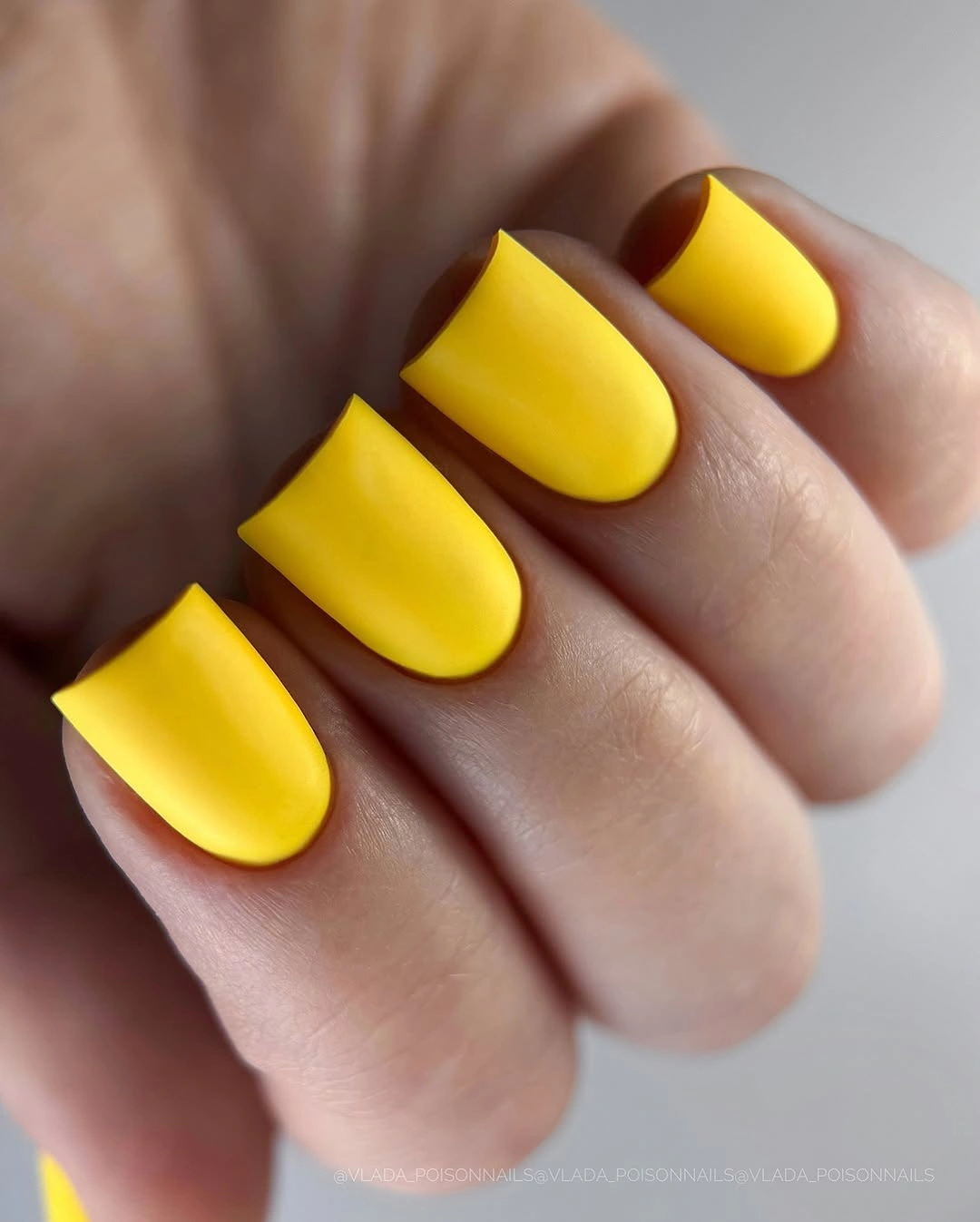 September nails color 2026 Creamy Bright Yellow Square Nails