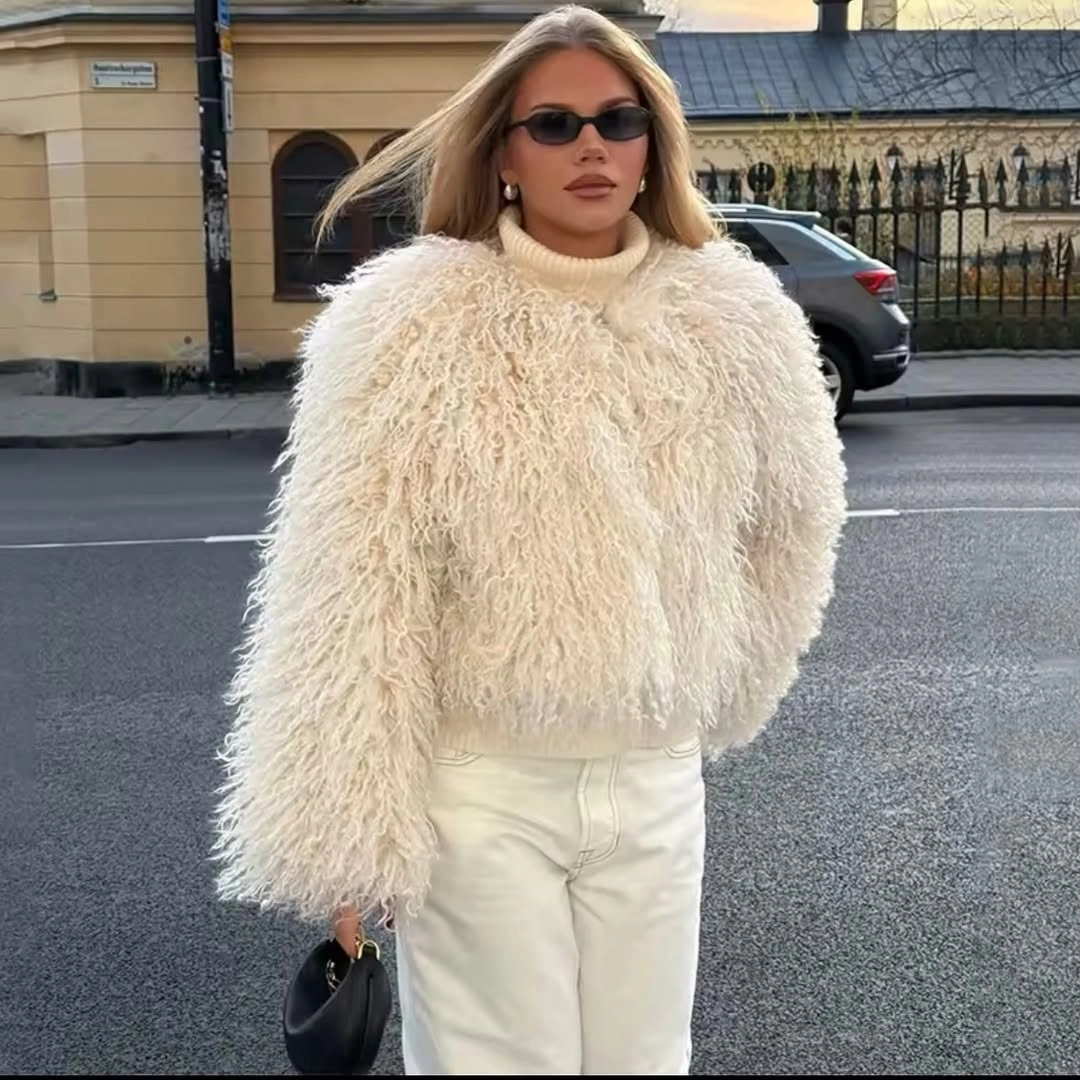 shaggy jacket Cropped White Texture for Modern Minimalism