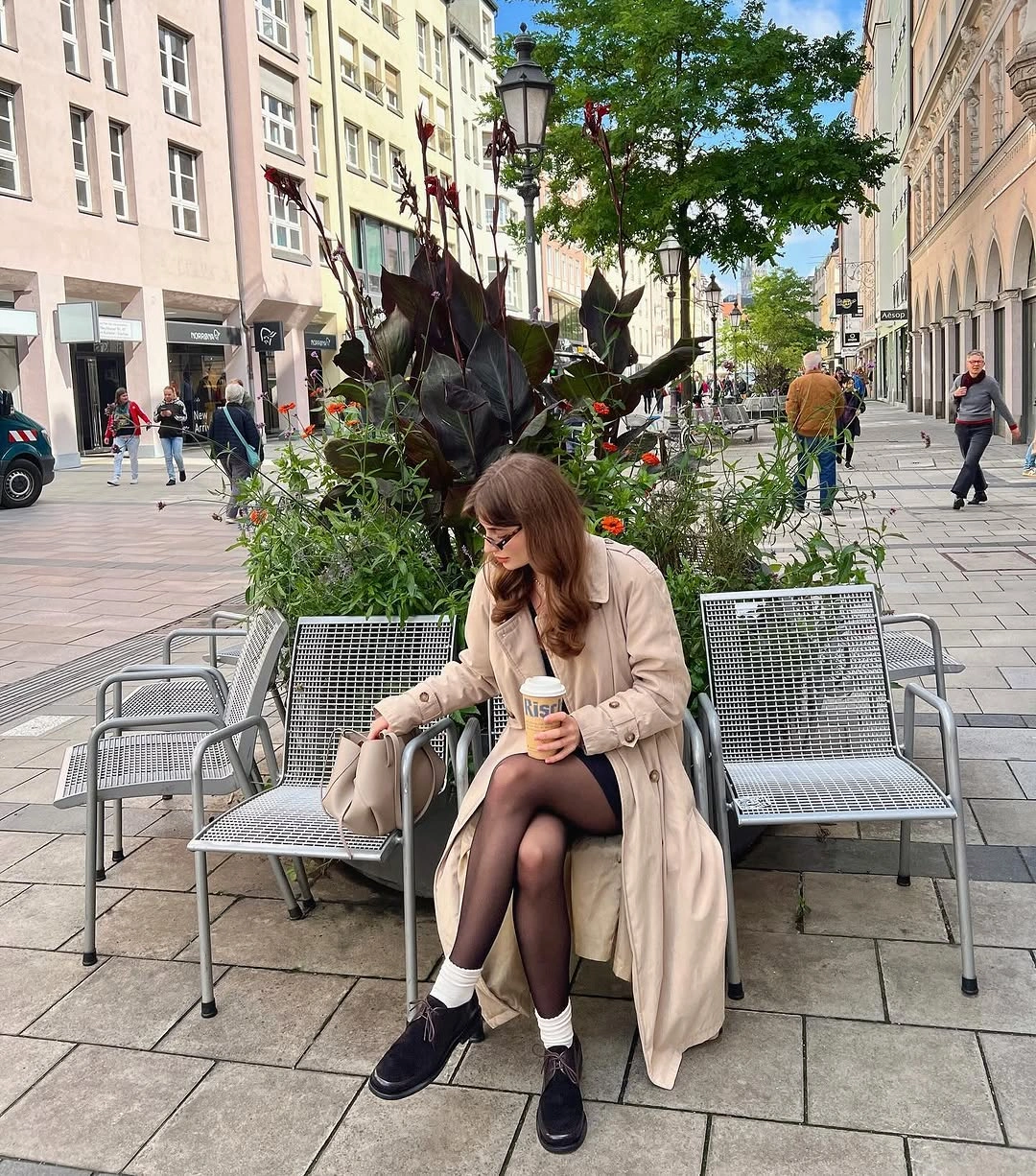 Trench coat fall outfits 2026 Beige Trench Coat With Feminine Autumn Details