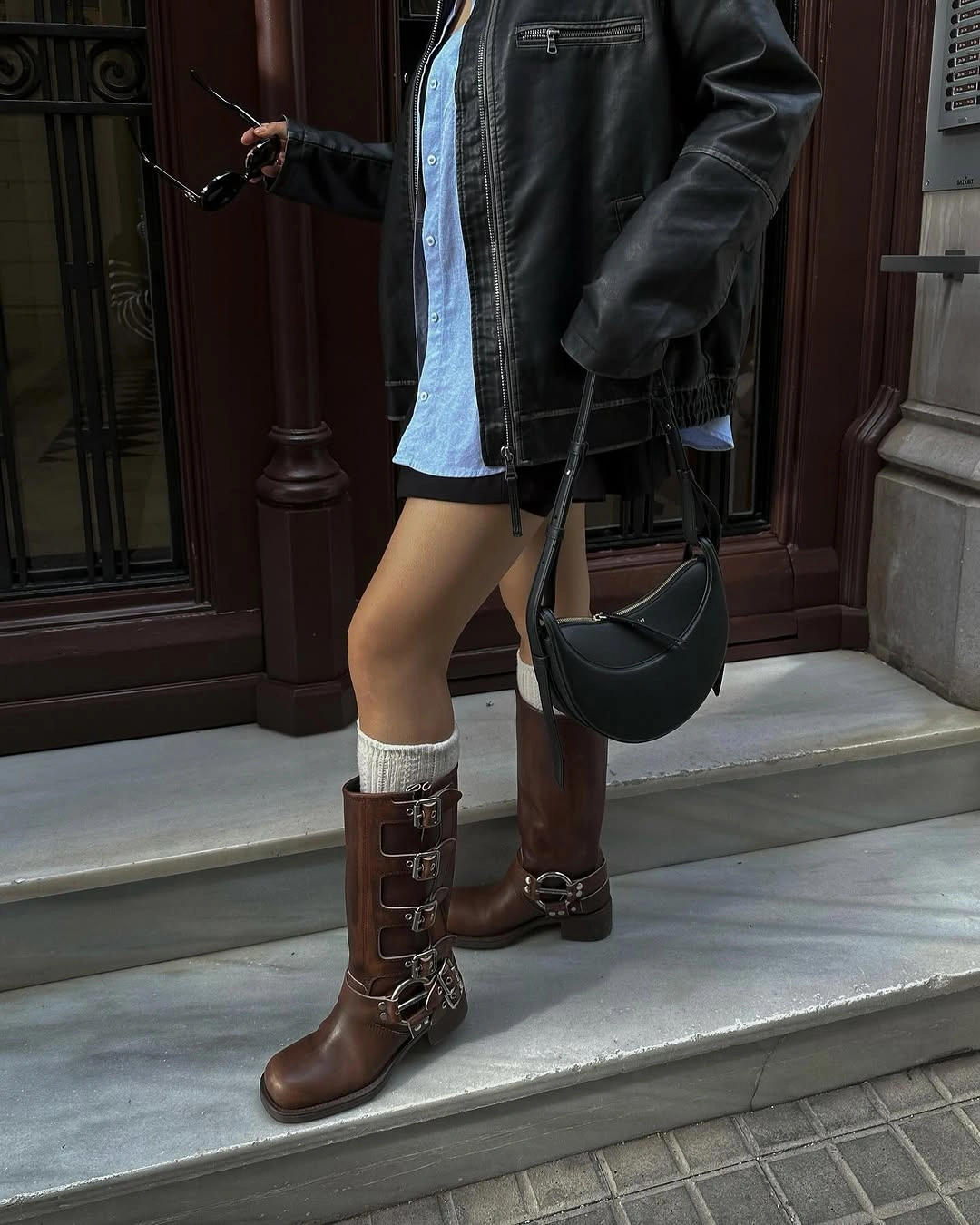 what are the best fall outfits for casual days? Statement Riding Boots Give Minimal Outfits Personality