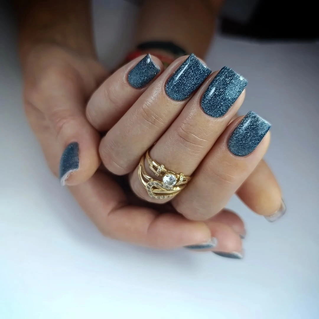 Short square nails with deep blue purple reflective glitter