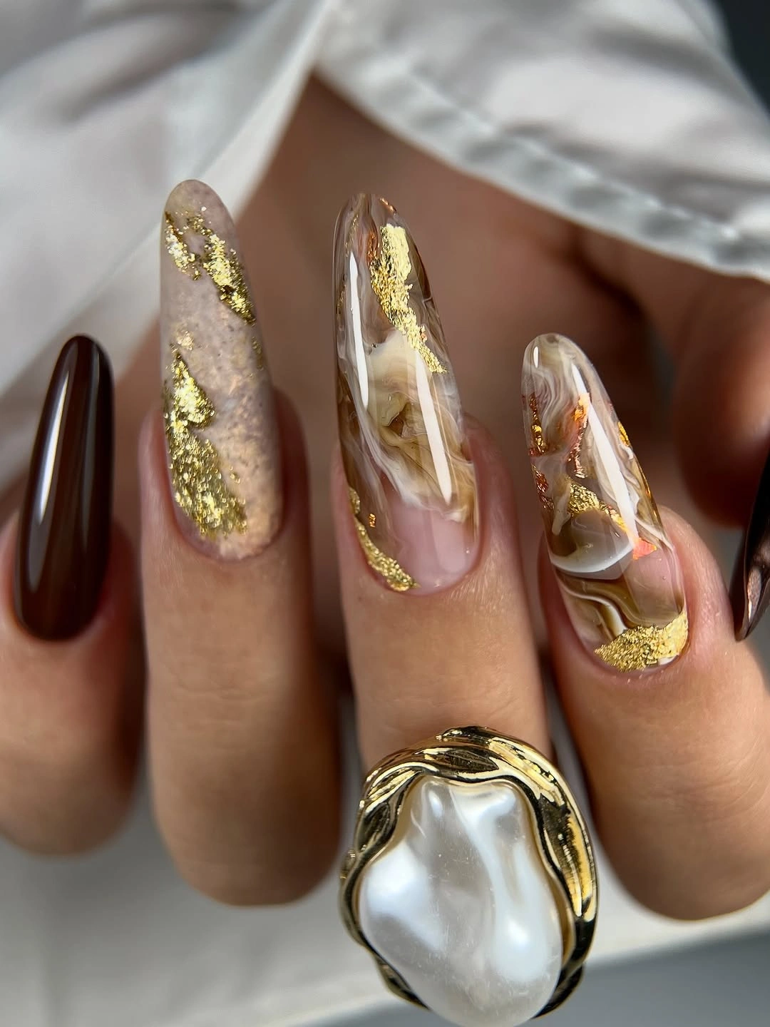 espresso brown marble nails with gold flecks