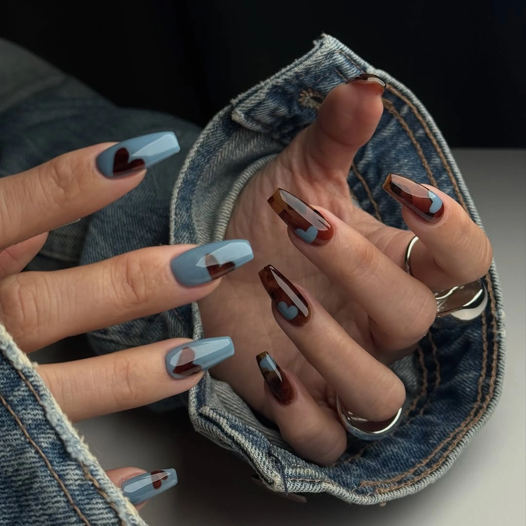 Medium square nails with slate blue brown and white blocks