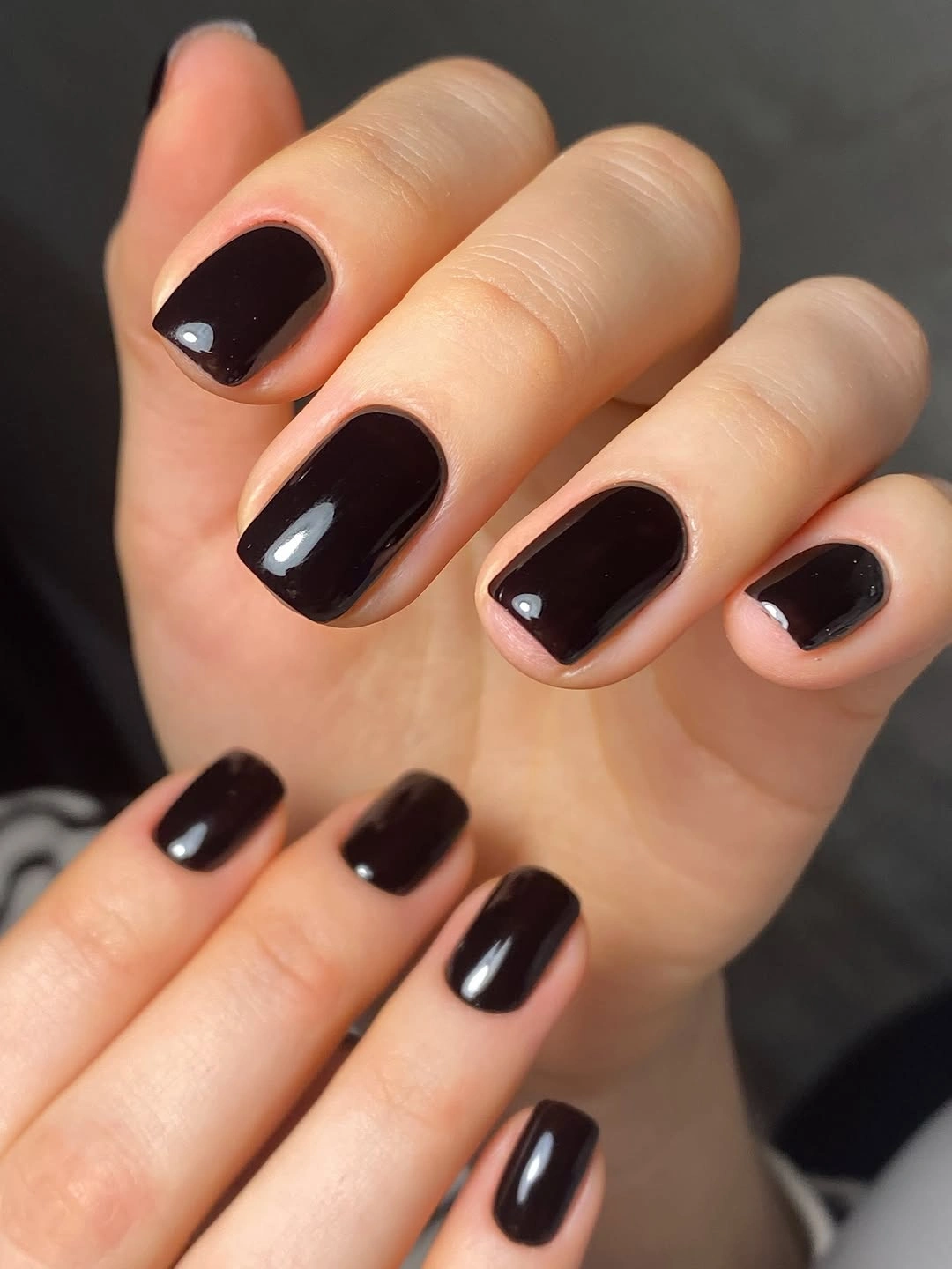 Short glossy chocolate brown square nails with strong shine
