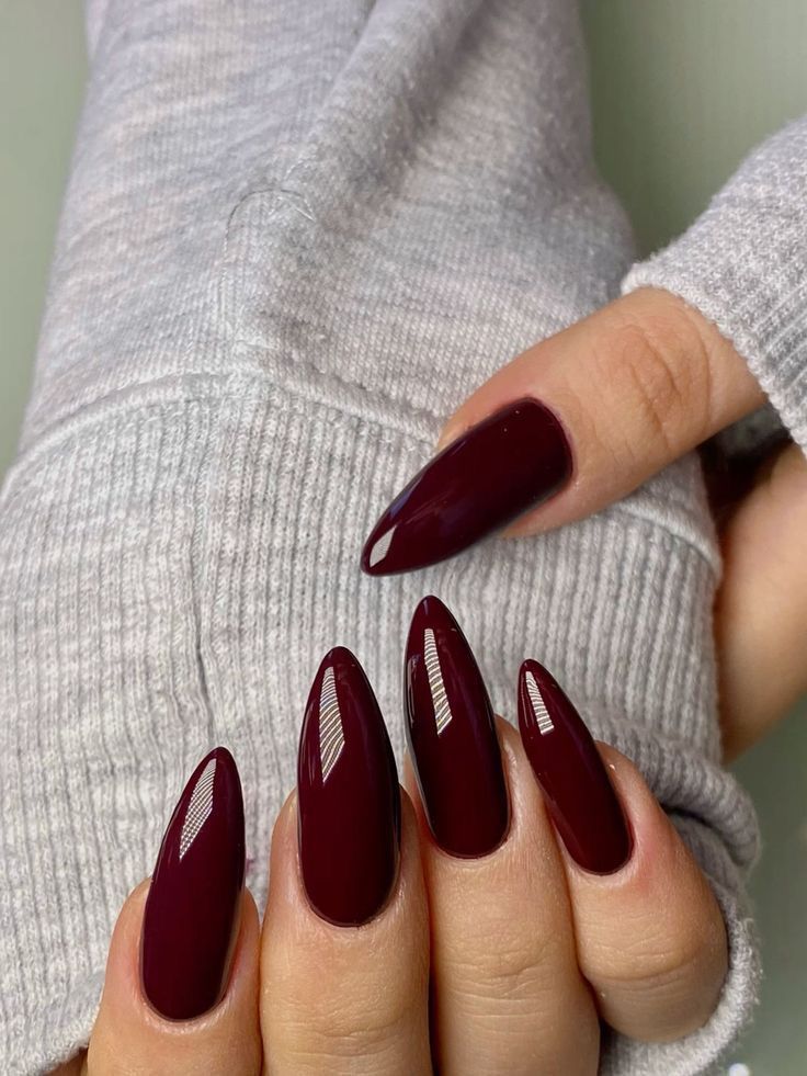 Winter Nails 2026: The Chic Shades Everyone's Asking For According To Beauty Experts