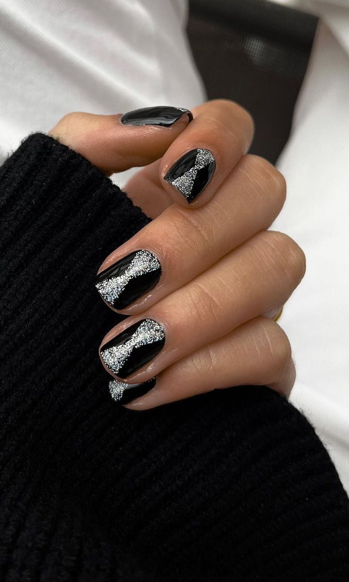 Glossy Black Silver Glitter Stripe Nails Glossy Black Silver Glitter Stripe Nails — Simple Nail Designs