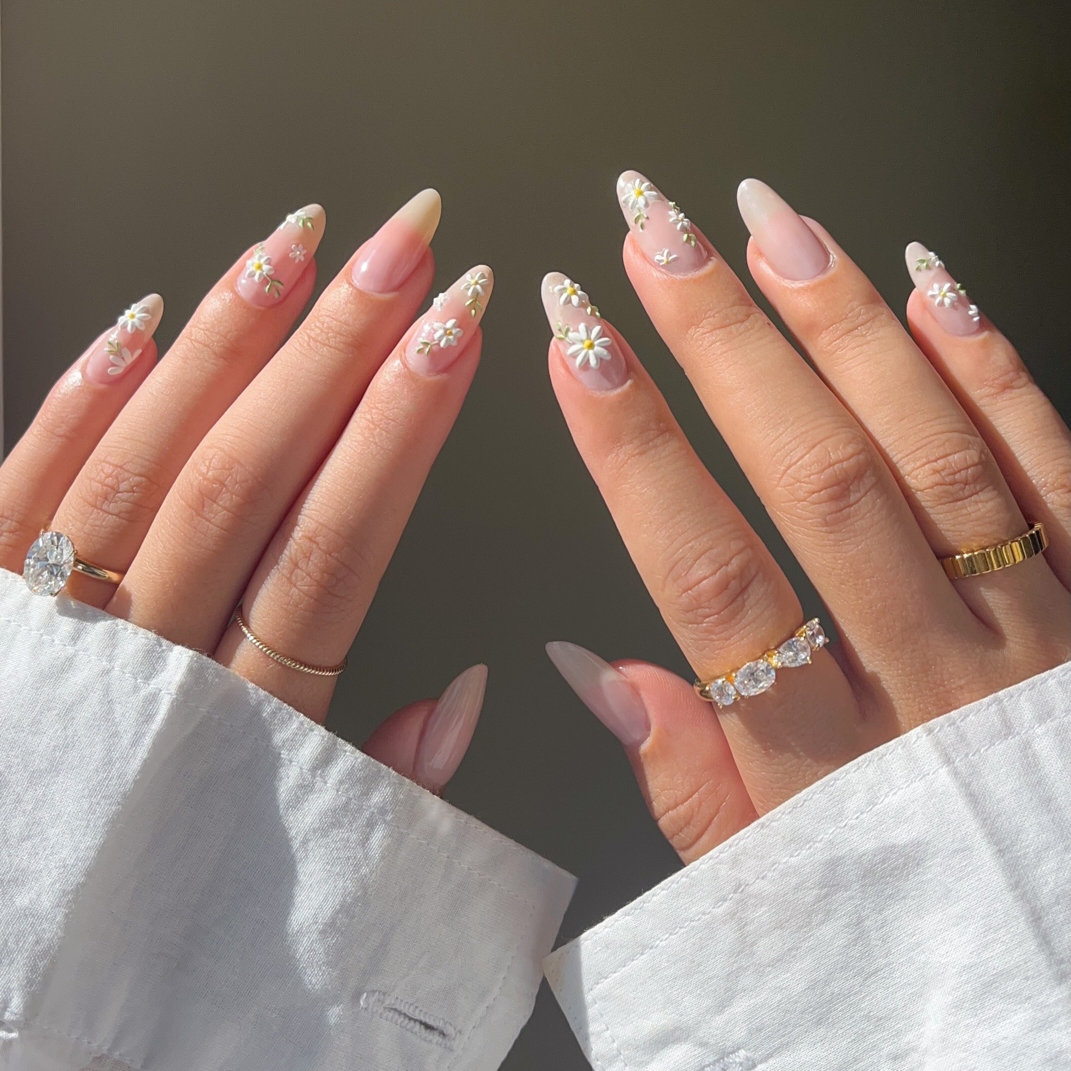34 Almond Nail Designs for 2026: The Most Flattering Shape